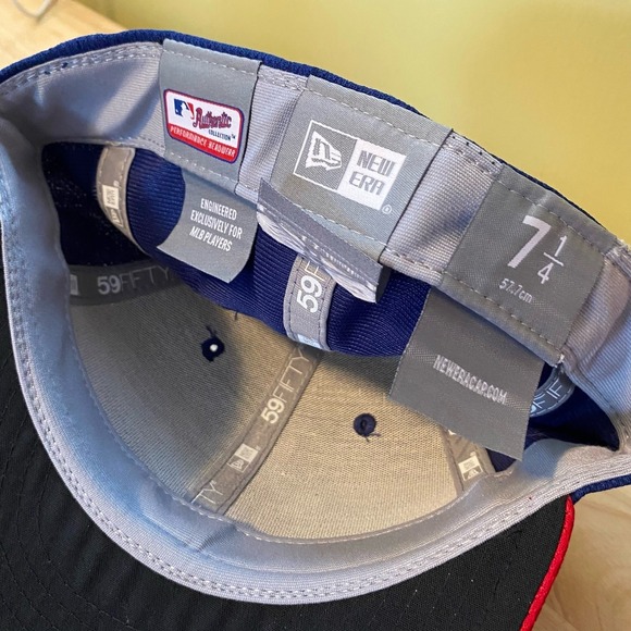 New Era Fitted Baseball Hat 7 1/4 Texas Rangers - Picture 3 of 5